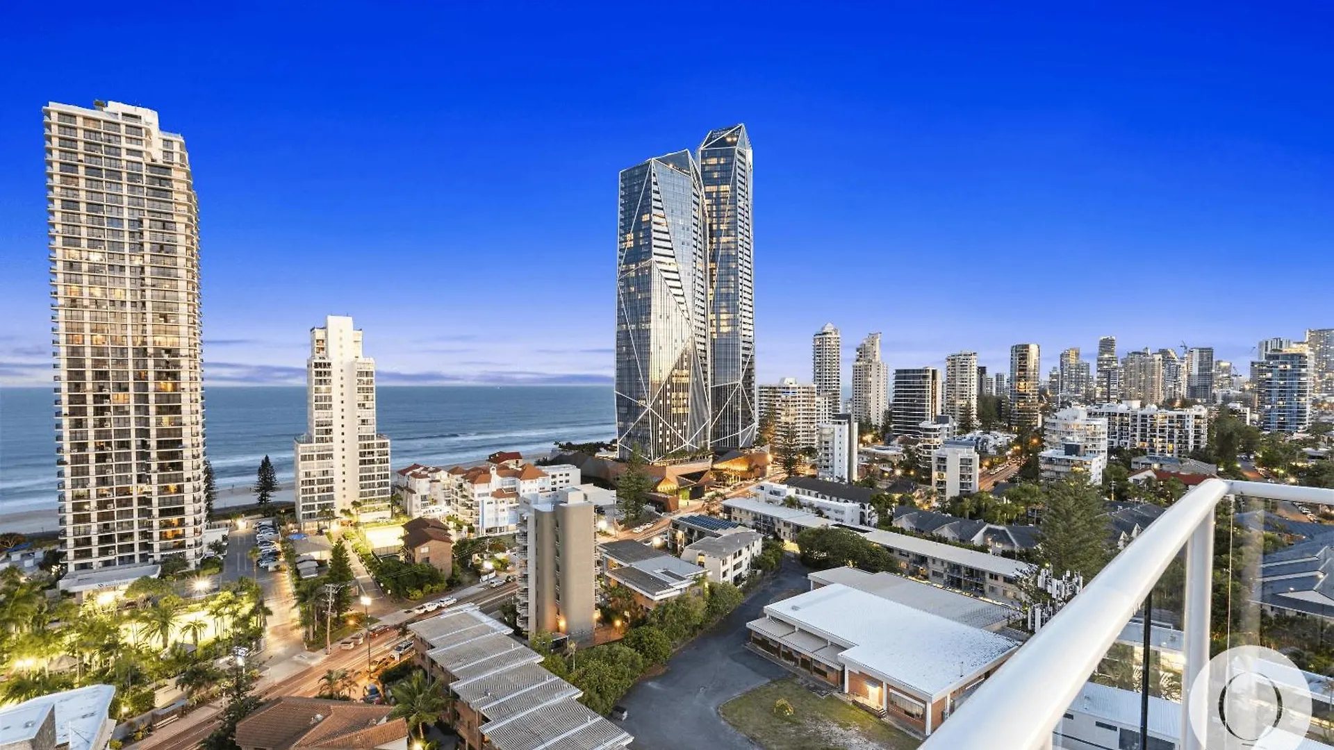 Wings Apartments - Qstay Gold Coast Australia