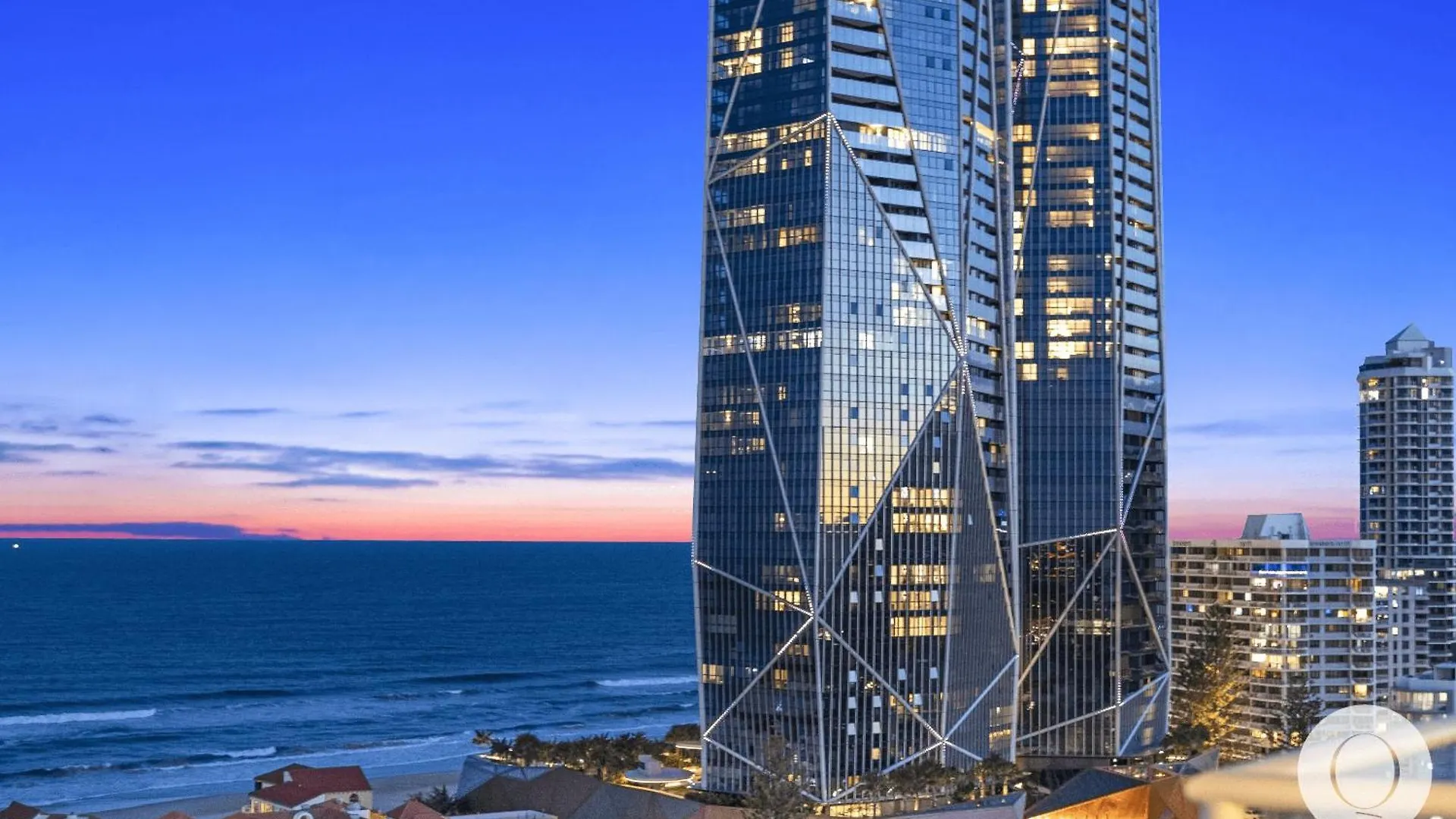 Wings Apartments - Qstay Gold Coast