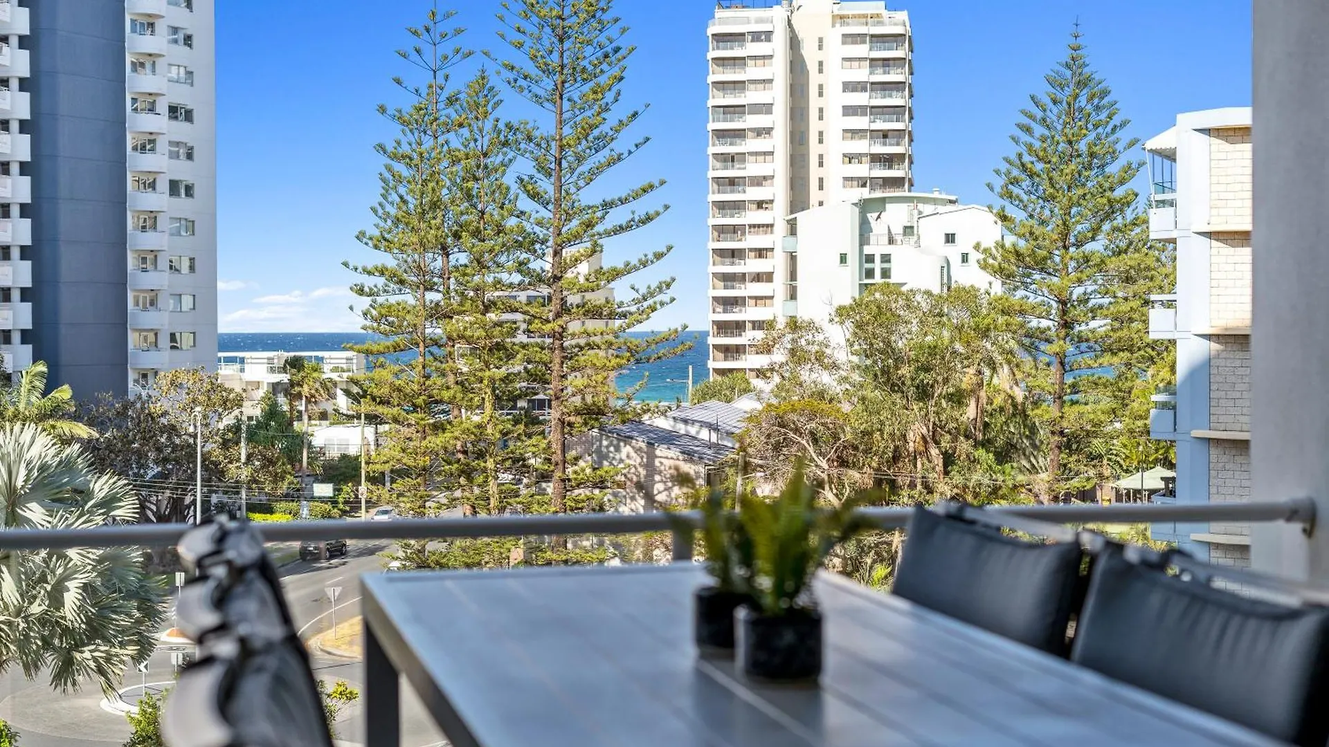 Wings Apartments - Qstay Gold Coast Australia