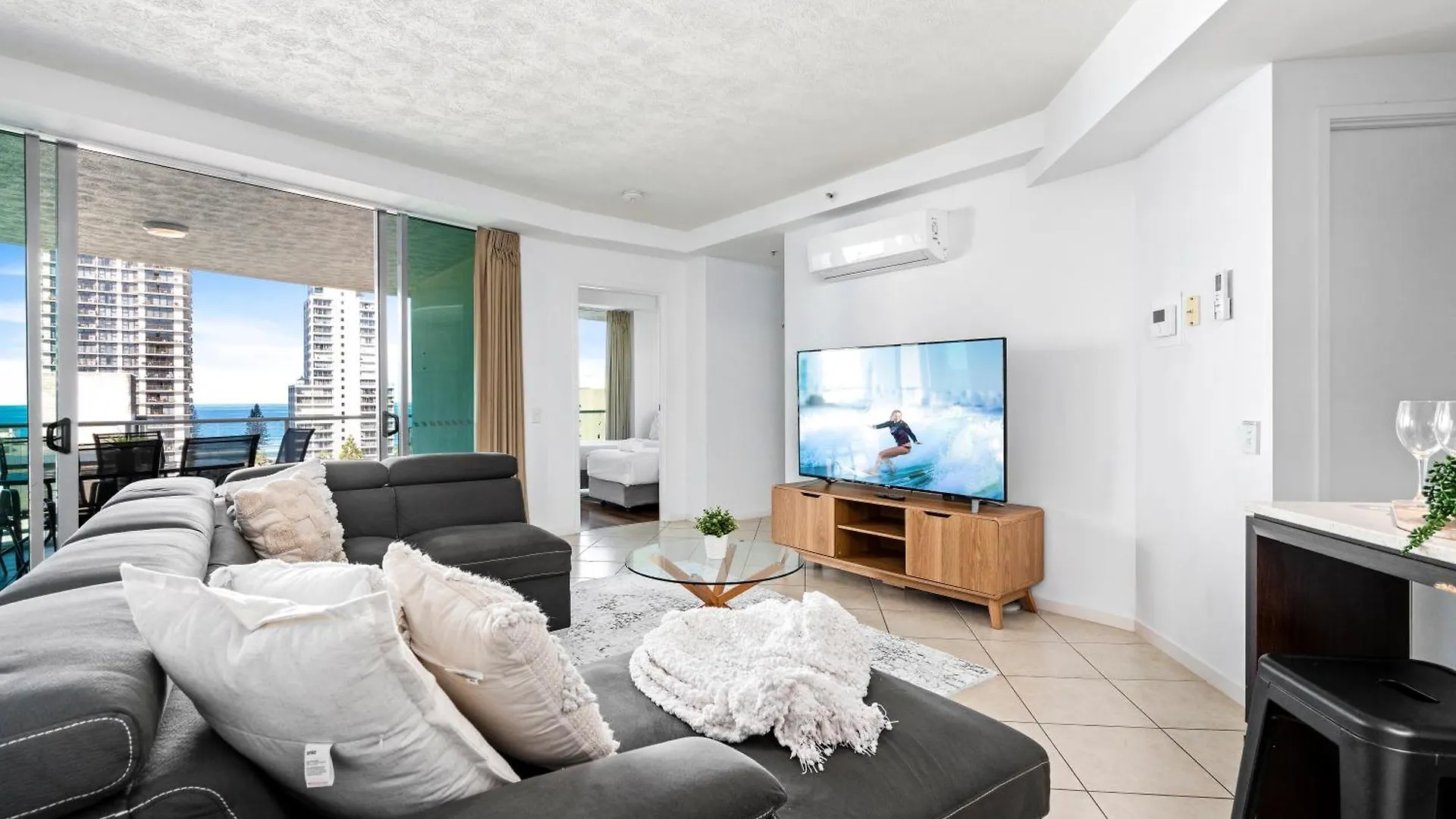 Wings Apartments - Qstay Gold Coast Australia