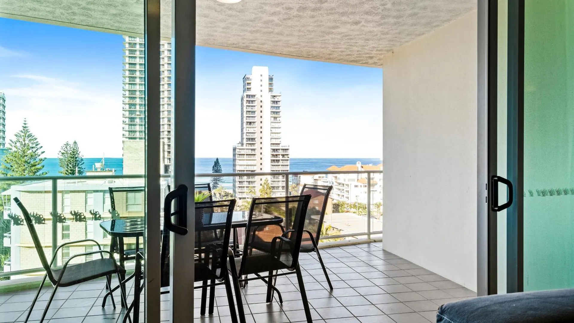 Wings Apartments - Qstay Gold Coast Australia